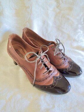 Pilolinos Brown Two Tone Wing Tip Lace Up Block Heel Oxford 40